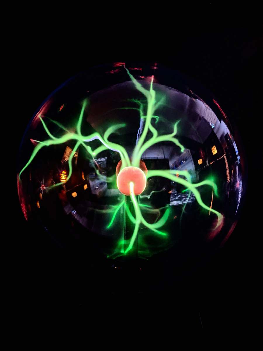 1140 w monroe st turned-on green plasma ball chicago